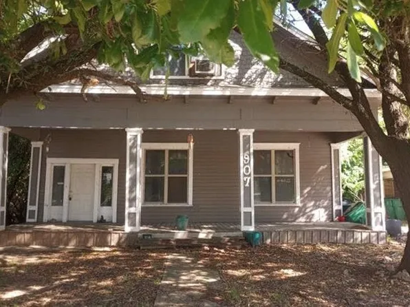 907 E Texas Ave, Mart, TX 76664