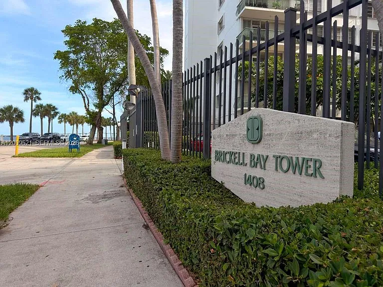 1408 Brickell Bay Dr #1002 — Photo 64