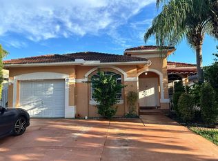 7733 NW 200th St, Hialeah, FL 33015