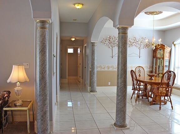 3rd image of 119 Hara Ct