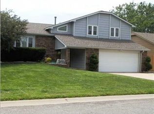 2007 N Murray St, Wichita, KS 67212