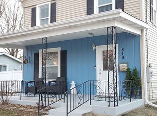 819 Madison St, Lockport, IL 60441