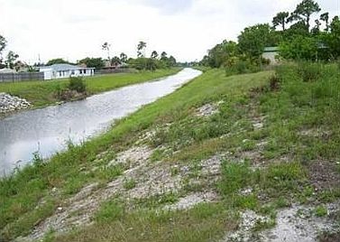 4th image of 2692 SW Port Street Lucie Blvd