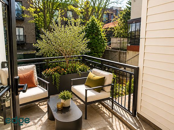 4th image of 82 Jefferson St #4G