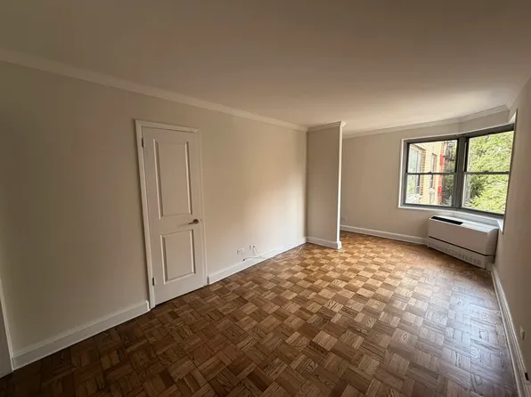 353 East 83rd Street image 1 of 6