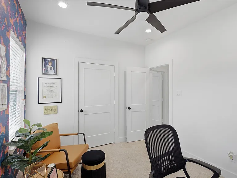 6833 Paris St — Photo 14