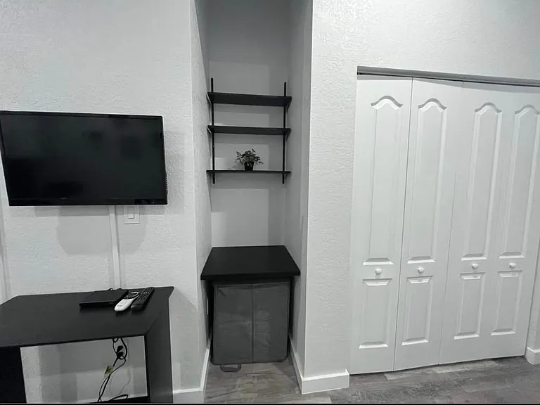 10259 SW 225th Ln — Photo 2
