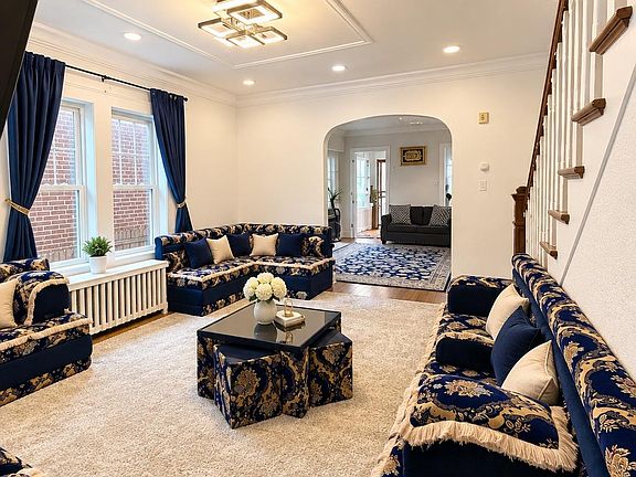 3rd image of 542 Logan Avenue