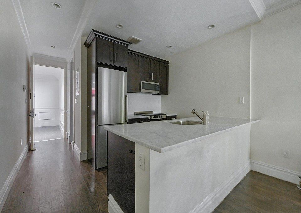 1st image of 42 Sidney Pl APT 2