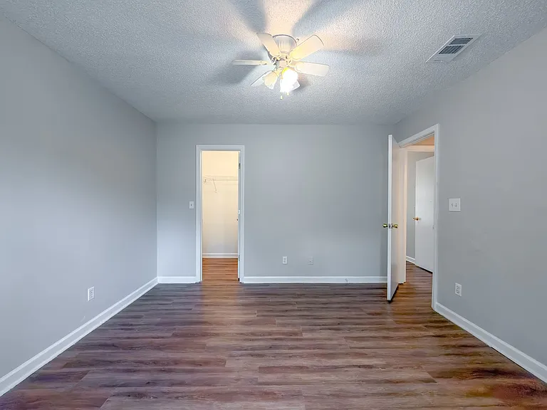 1367 Idlewild Dr — Photo 33