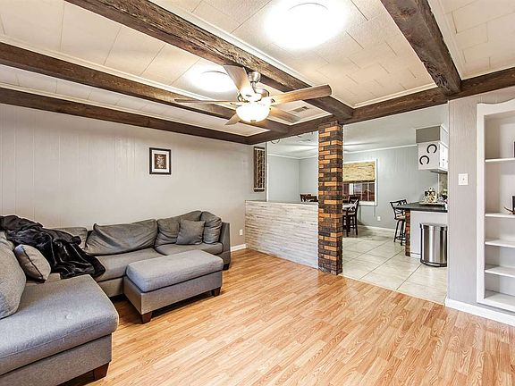 2nd image of 200 S Hidalgo Ln