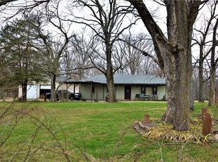 8791 Manor Dr, Bentonville, AR 72712
