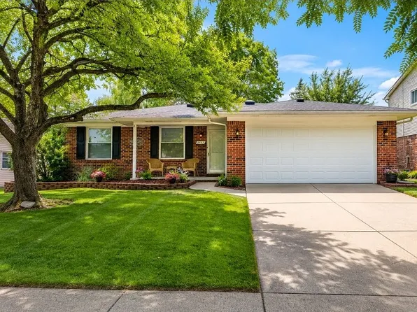 8407 Congress Dr, Canton, MI 48187