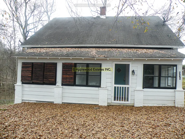 540 S 284th — Photo 3