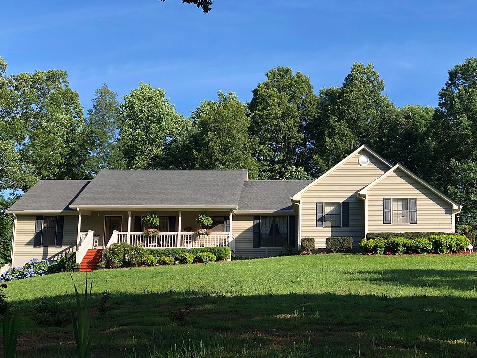 1st image of 300 Deerfield Cir