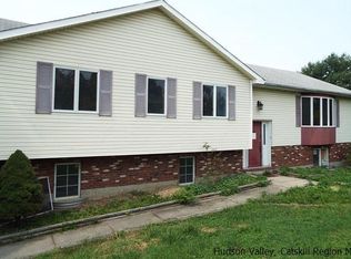 119 Clarks Ln, Milton, NY 12547