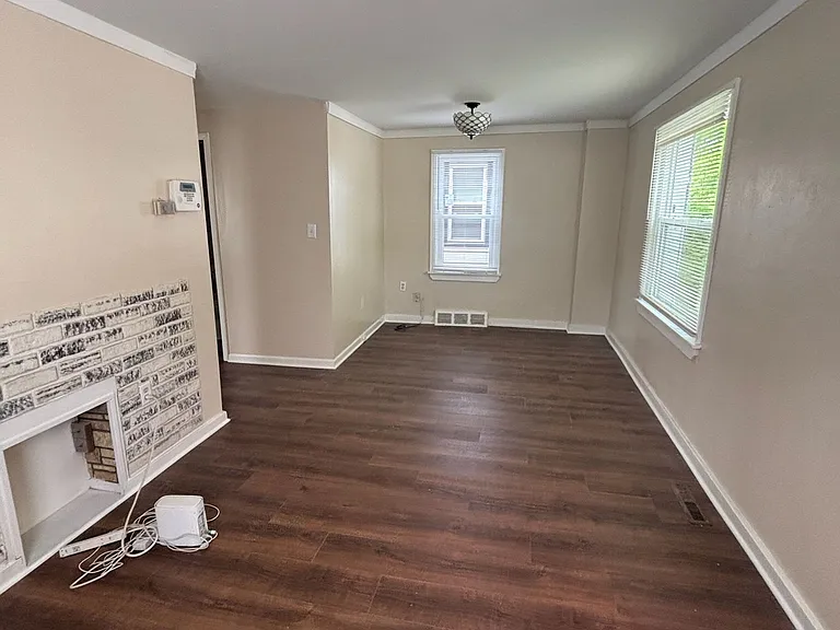 2701 W 21st Ave — Photo 3