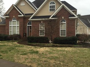 3040 Stage Run Dr, Hixson, TN 37343