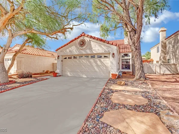 3916 Rhine Way, Las Vegas, NV 89108