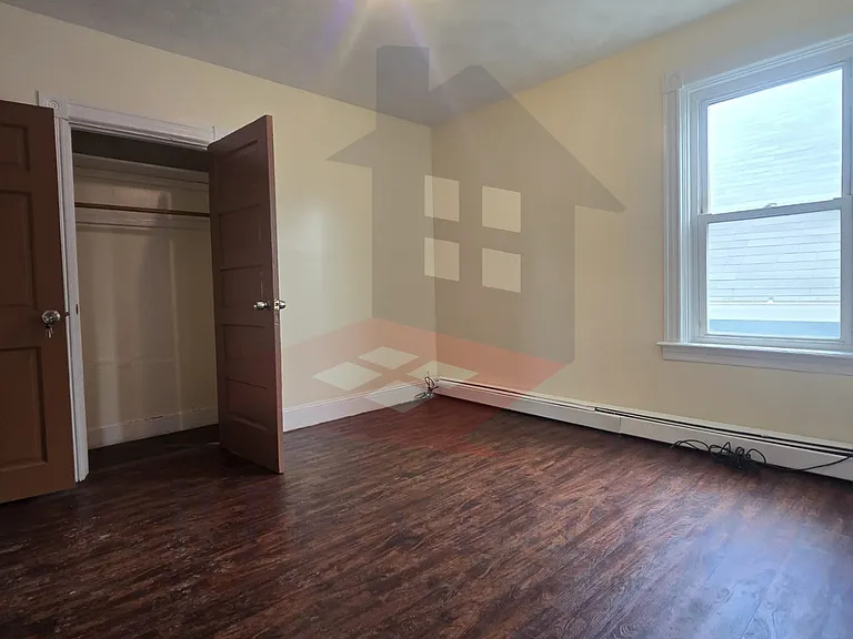 129 Magill St — Photo 16