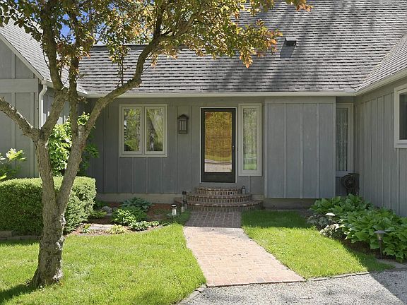 2nd image of 16716 Wappes Rd