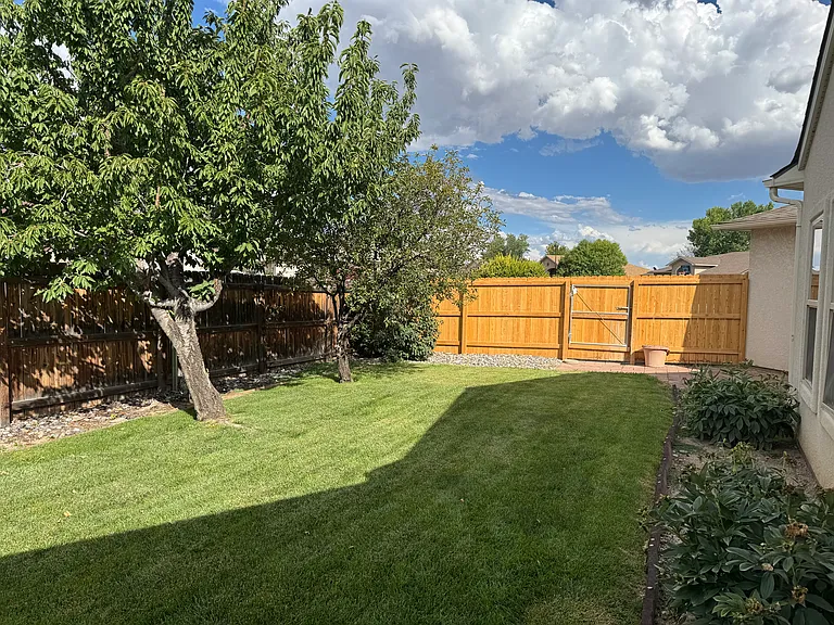 2506 Van Buren Ave — Photo 12