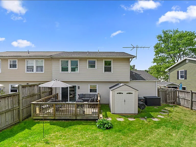 737 Chapelgate Dr — Photo 23