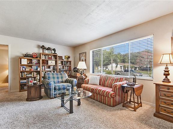 5th image of 1538 Oak Leaf Ln