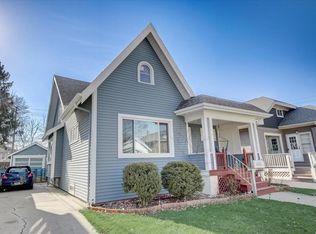 2512 Charles St, Racine, WI 53402