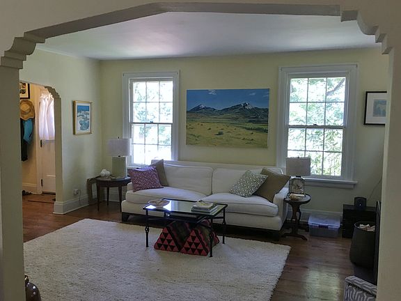 4th image of 755 Lincoln Pl
