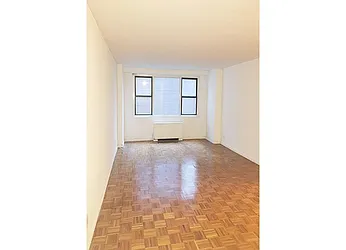 Rented by Warburg