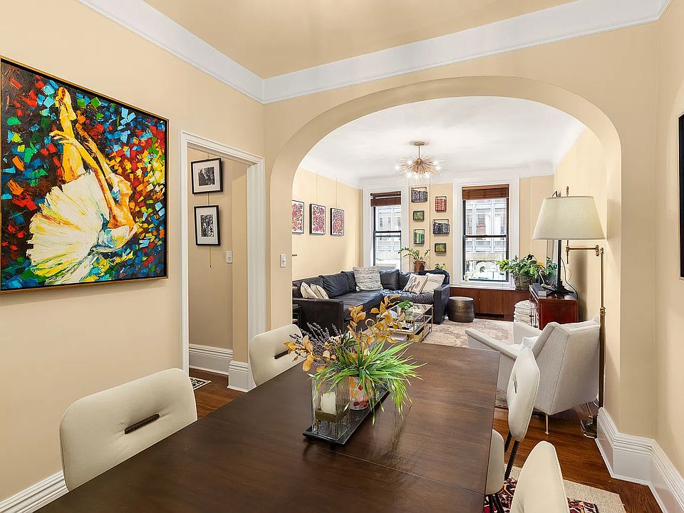 1st image of 205 W 54th St APT 5D