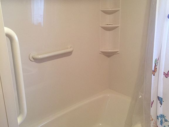 Brand New Tub/Shower