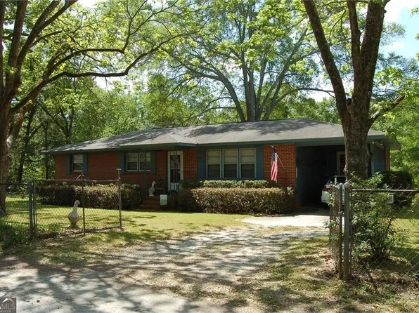 108 Carolyn Ct, Fort Valley, GA 31030