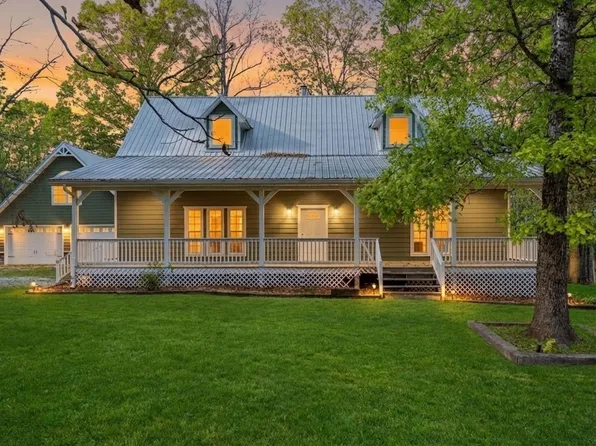 1148 Stoltz Rd, Pleasantville, TN 37033