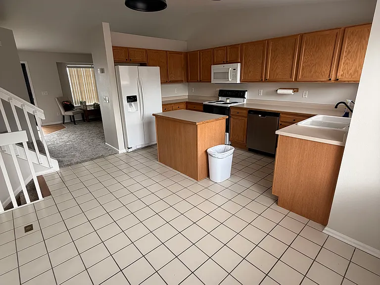 5843 Butterfield Dr — Photo 2