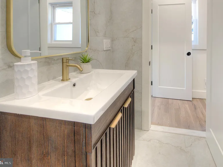 123 Park Ave — Photo 30