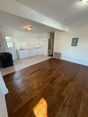 824 S 15th St #3R Photo 1