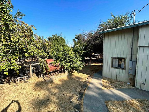 425 Henley Hornbrook Rd, Hornbrook, CA 96044 | MLS #20230809 | Zillow