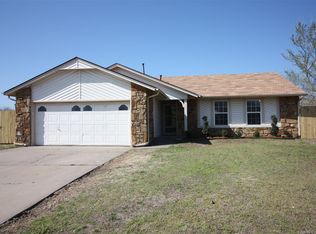 8004 N 118th Ave E, Owasso, OK 74055