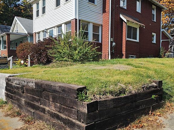 2nd image of 97 E Emerling Ave
