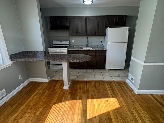 4th image of 7007 Gough St