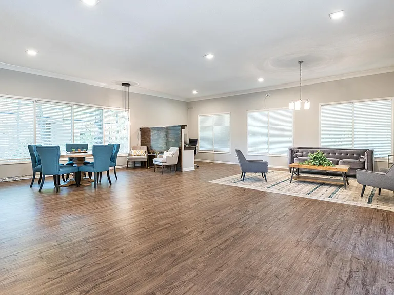 Crown Point Townhomes — Photo 16