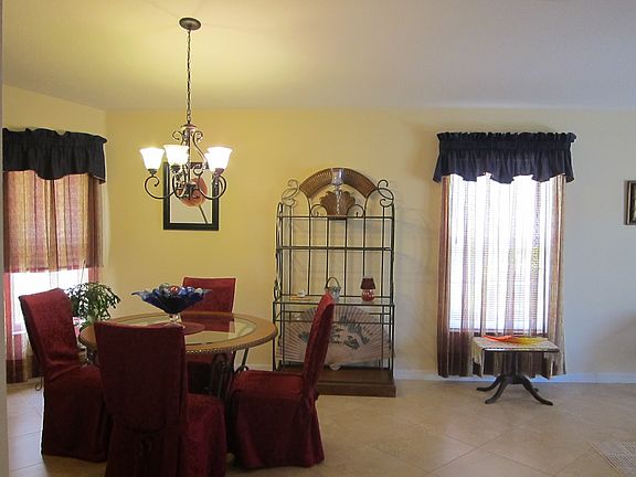 4th image of 368 Grand Canal Dr