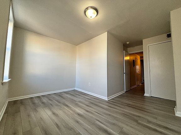 4th image of 894 N 42nd St Floor 2