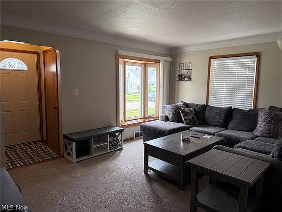4th image of 5235 W 46th St
