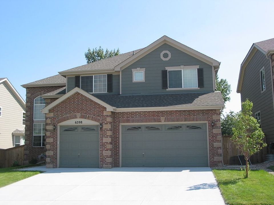 Great curb appeal!