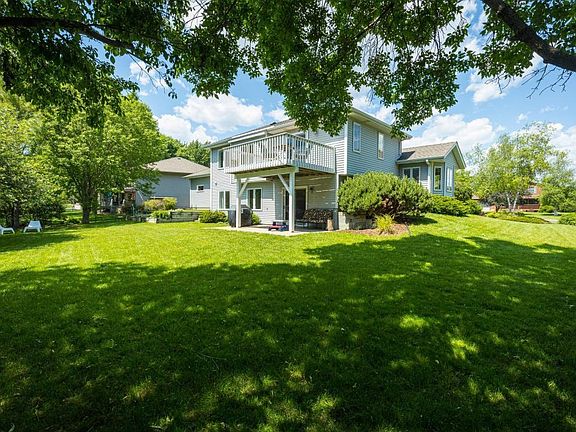 2nd image of 1004 Rushmore Dr