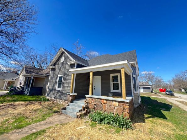 1101 W Division St