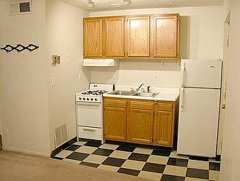 2nd image of 42 W Oakland Ave APT 5